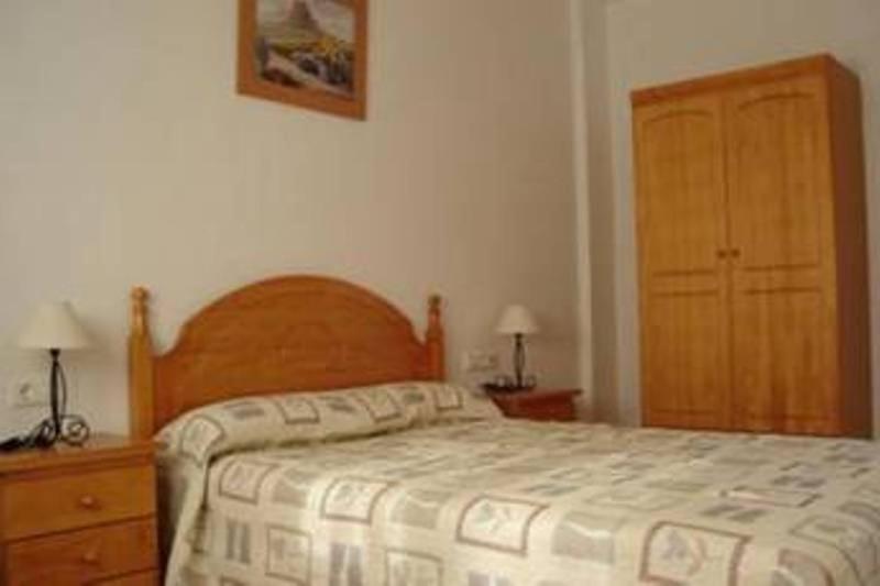 Apartamentos Las Colinas Velez Malaga Oda fotoğraf